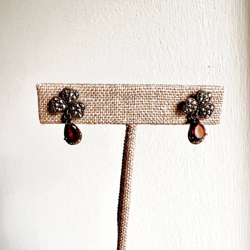 sterling silver 925 red garnet drop earrings Vintage 60s studs Marked smoky